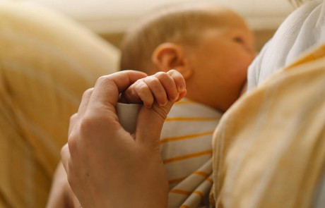 Szülésre felkészítő ingyenes tanfolyamot indít az Egészségfejlesztési Iroda